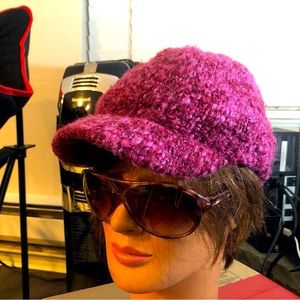 DP  Pink Purple knitting Newsboy Hats Size One